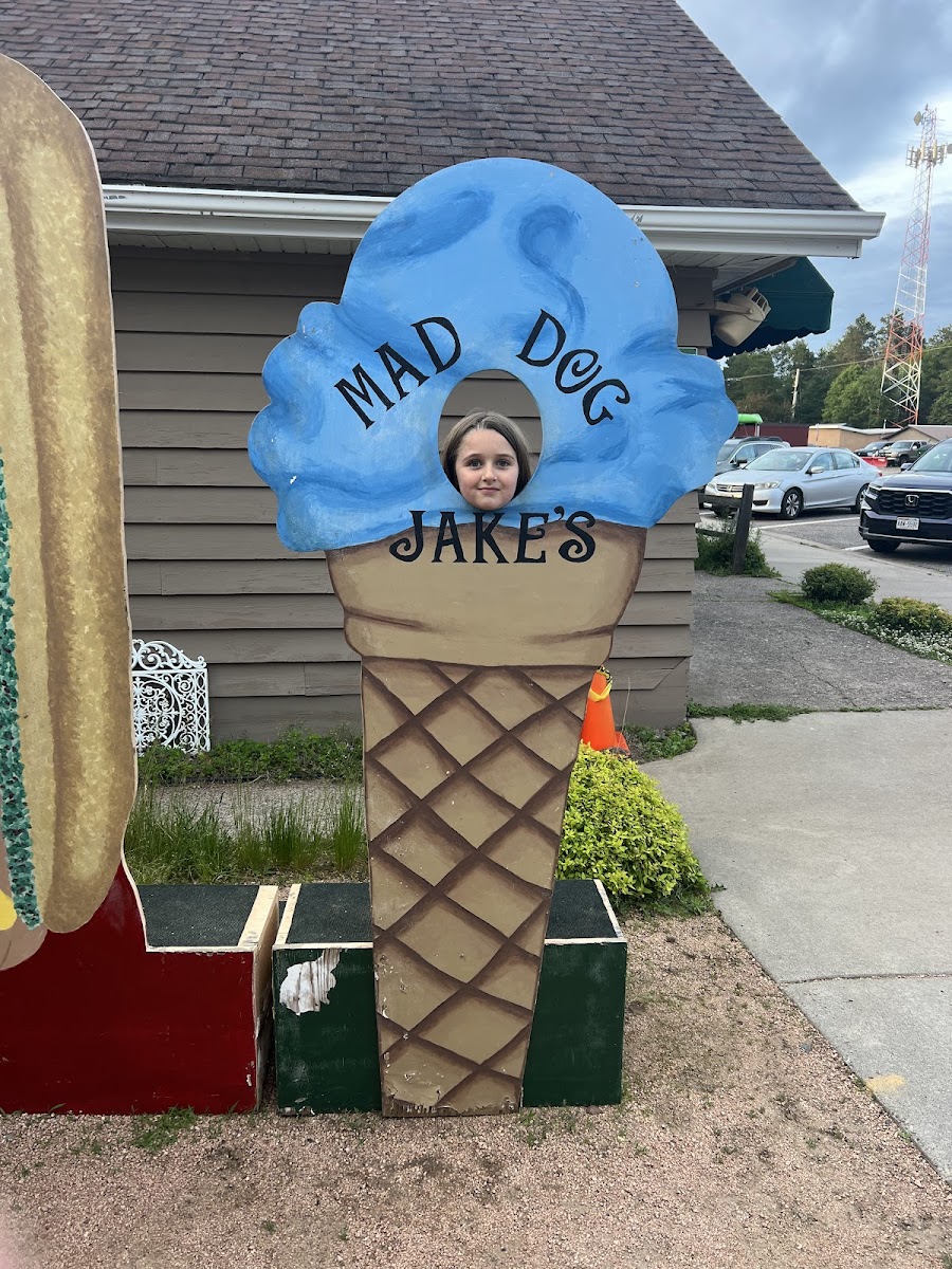 Mad Dog Jake's-4