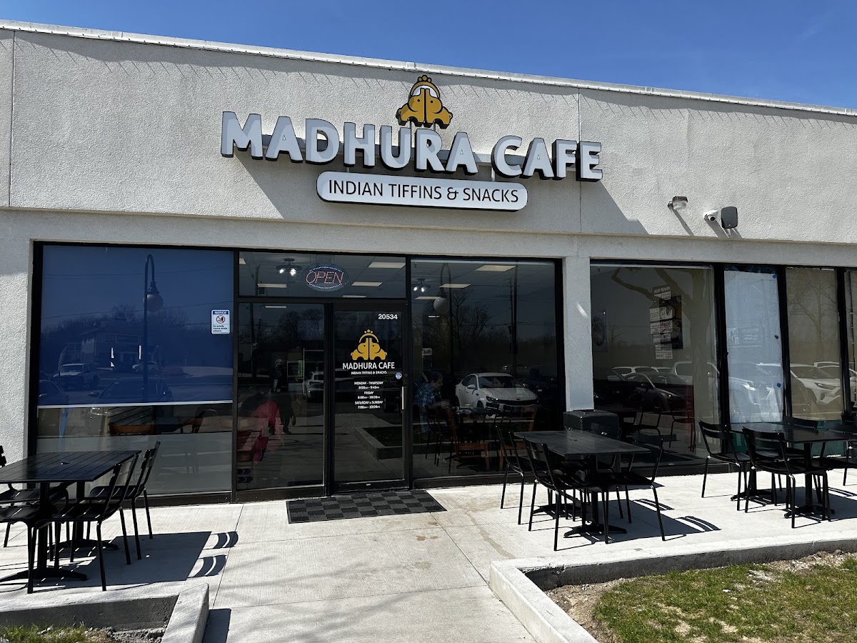 Madhura Cafe