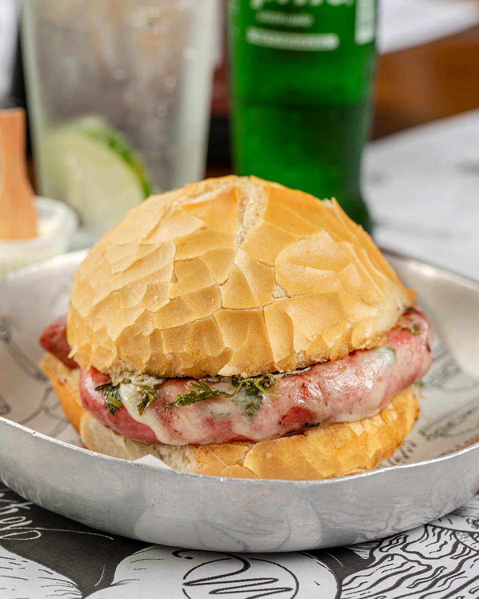 Maestro Burger & Grill-4