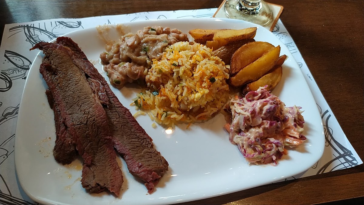 Maestro Burger & Grill-6