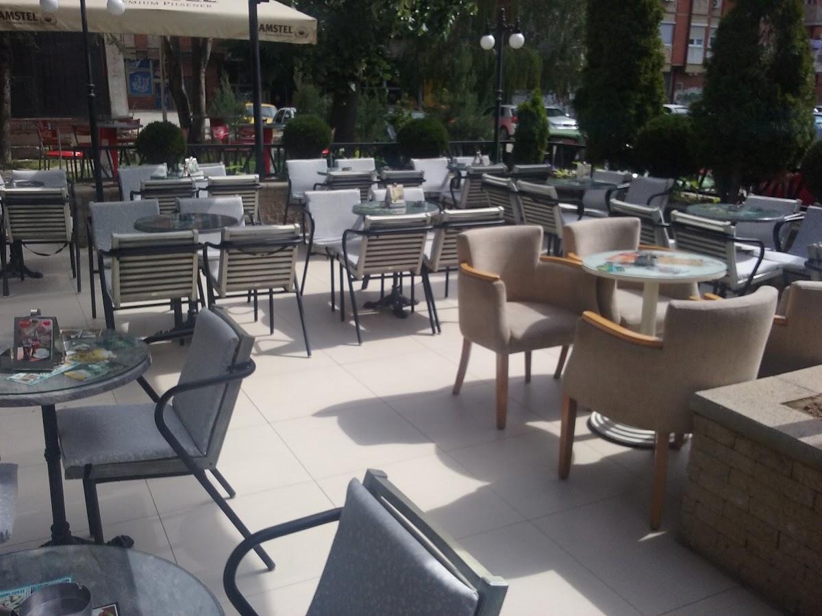 Maestro Cafe