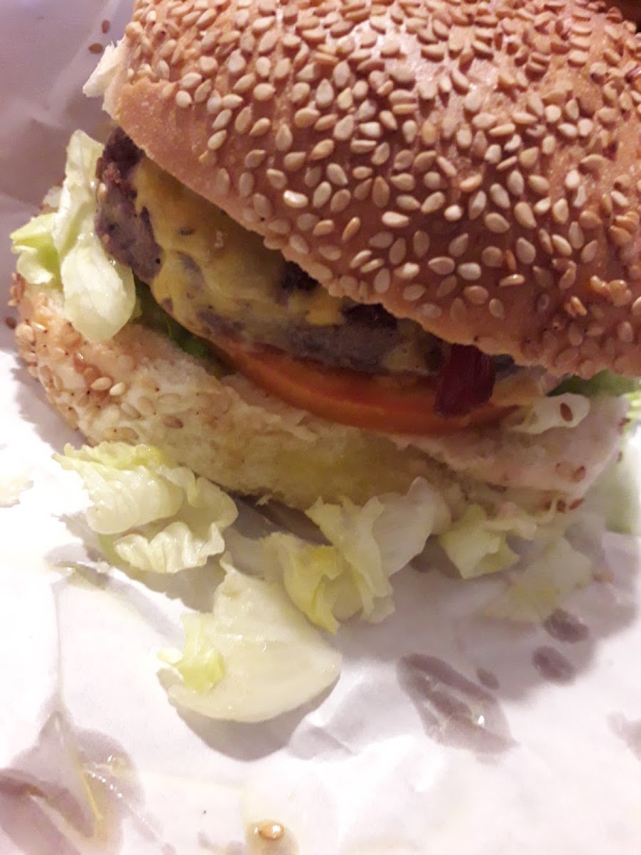 Maga's Burger & Fries-7