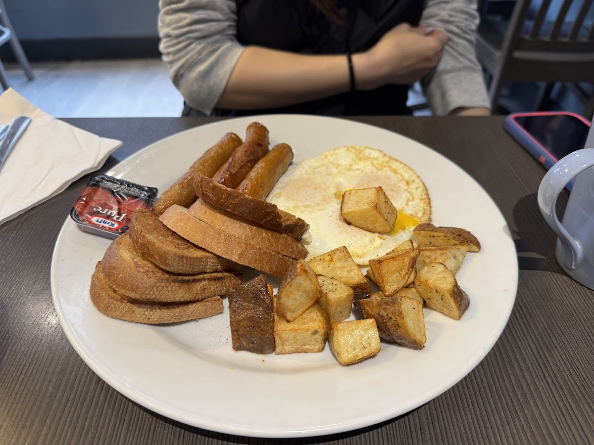 Maggie's Diner-4