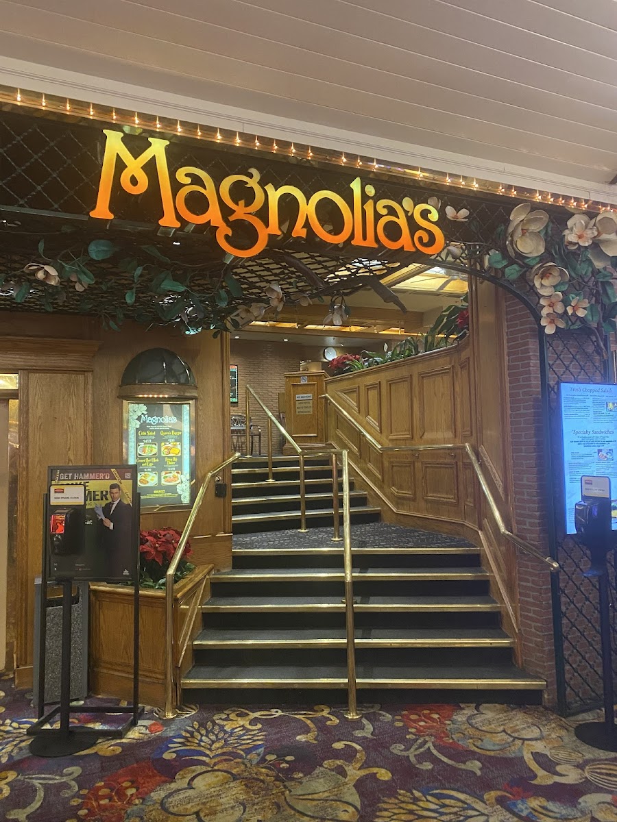 Magnolia's Veranda At Four Queens