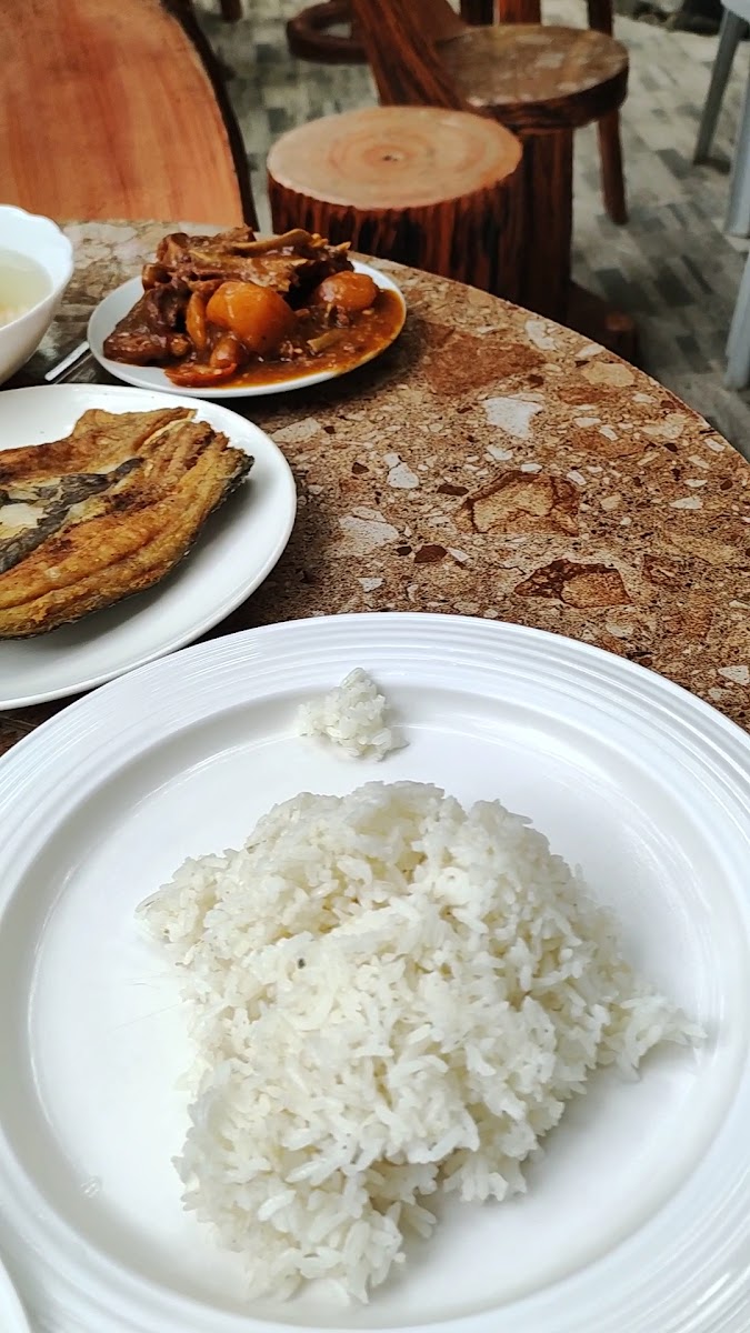 Maigo Food House And Travellers Inn-2