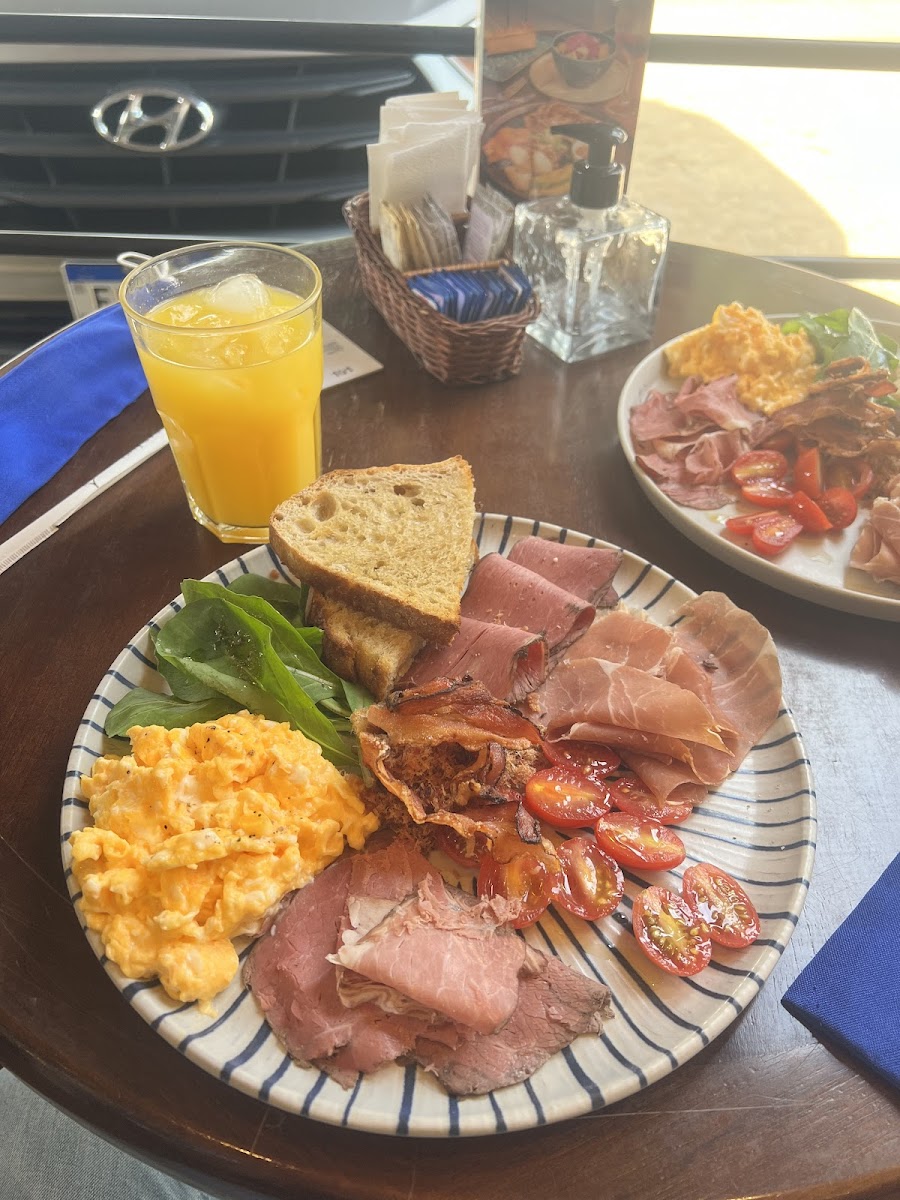 Mais Um Copo De Café - Fiusa-9