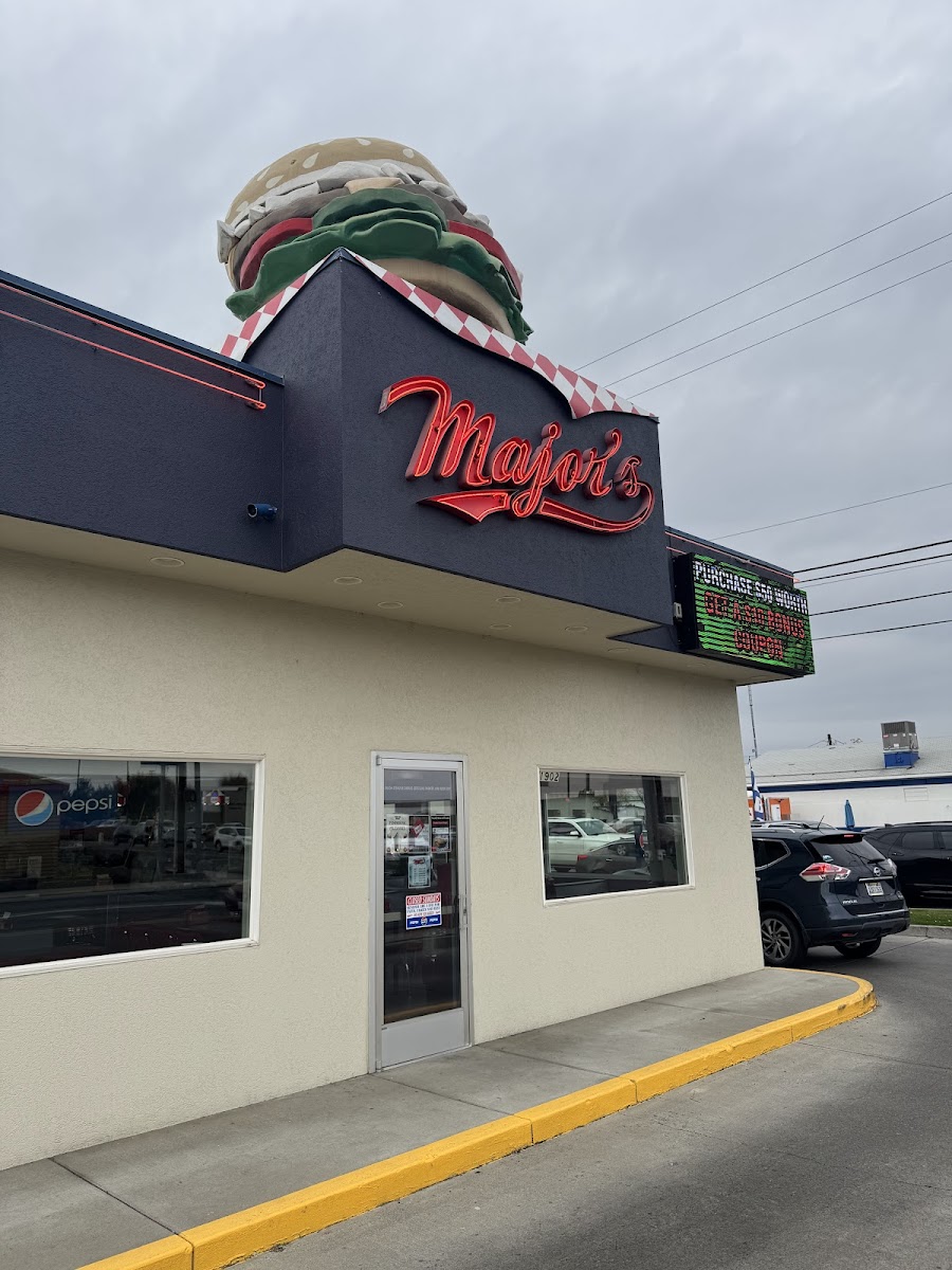 Major's Burgers-4