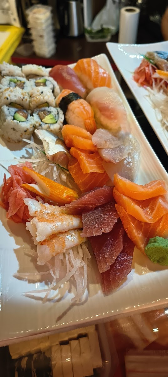 Mak Sushi-3