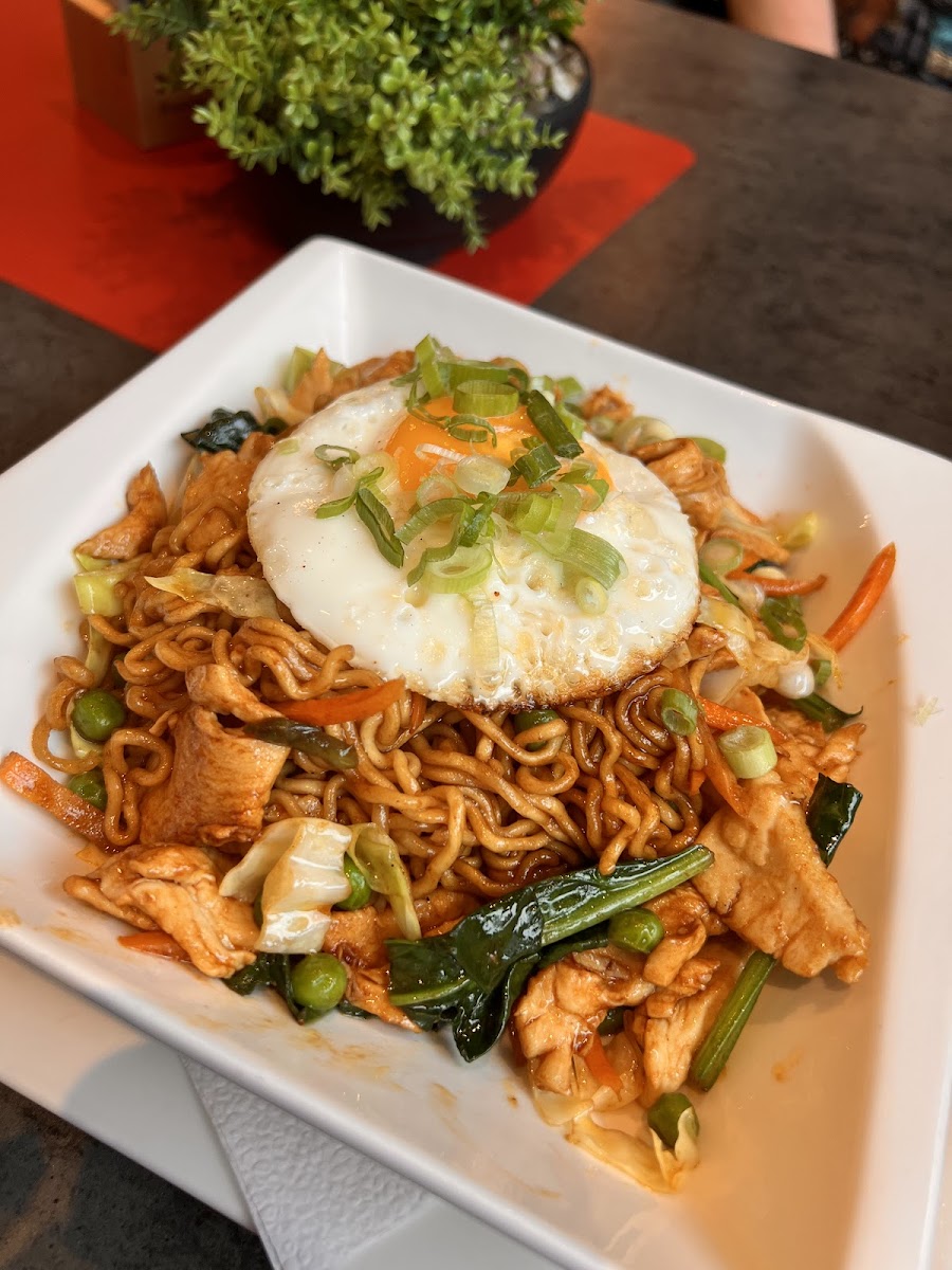 Makalu Kitchen-3