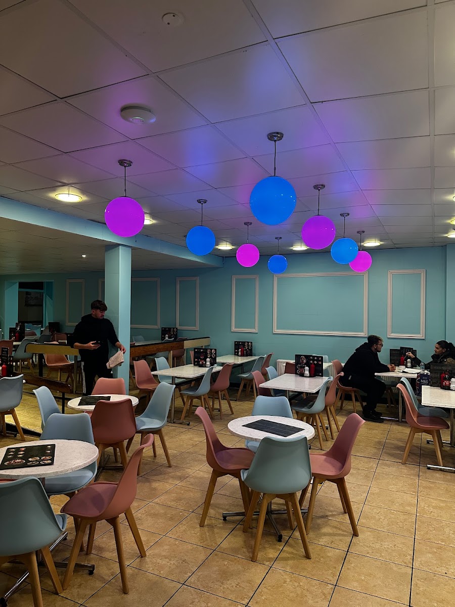 Makcaris Cafè And Icecream Parlour