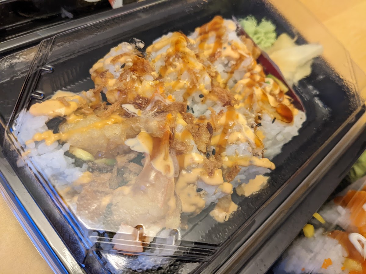 Maki Sushi & Noodle-9