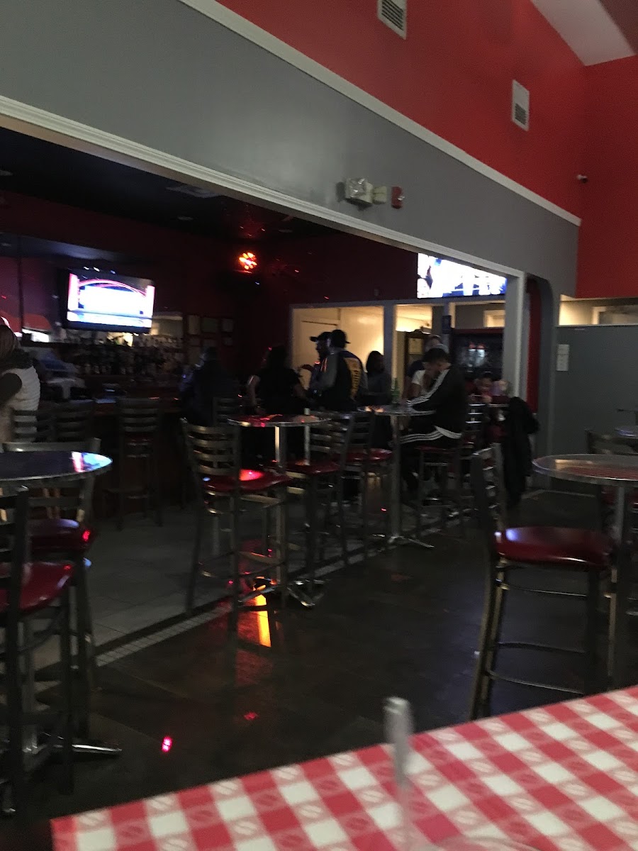 Malecon Bar & Restaurante