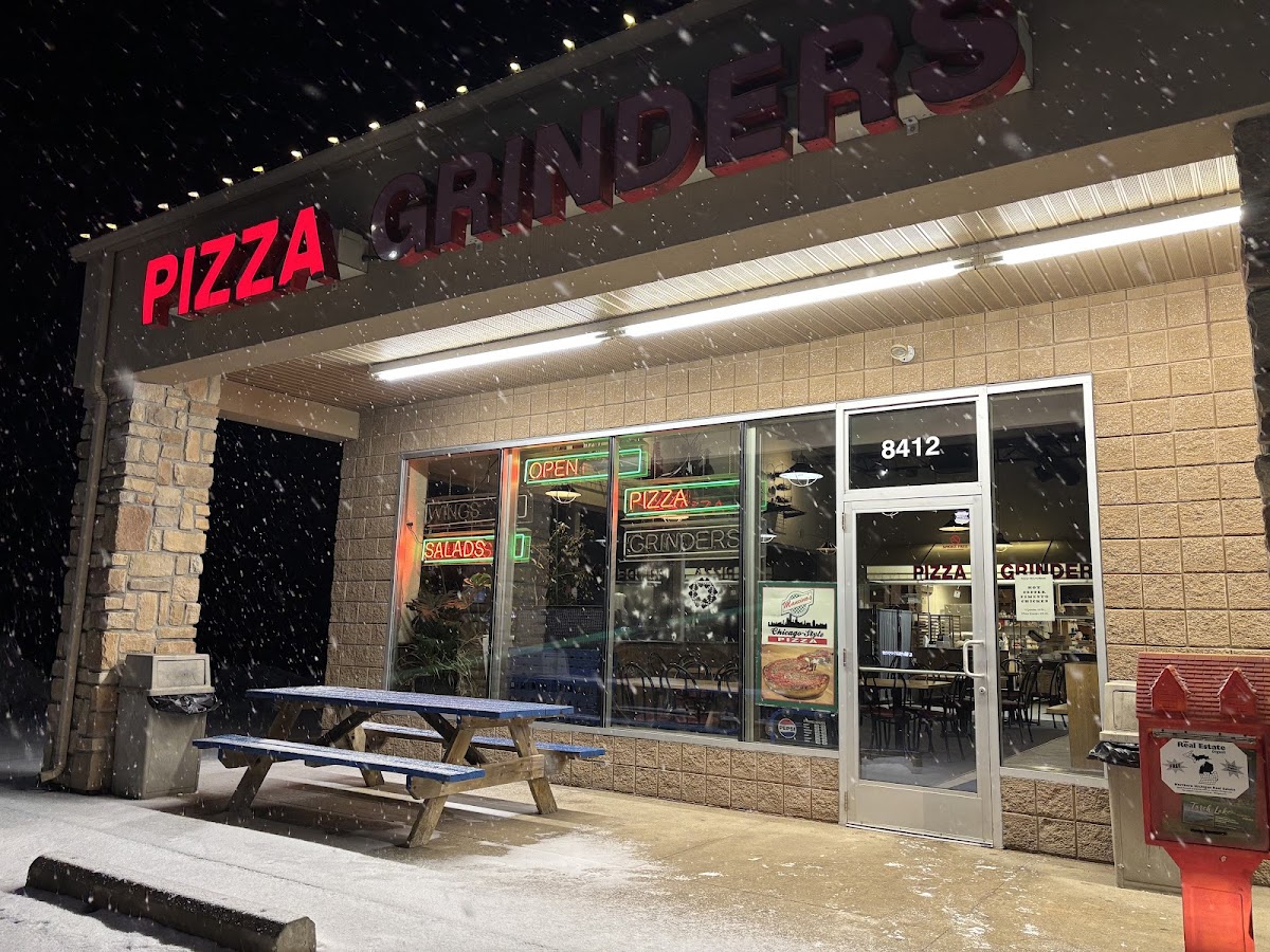 Mancino’S Pizza And Grinders