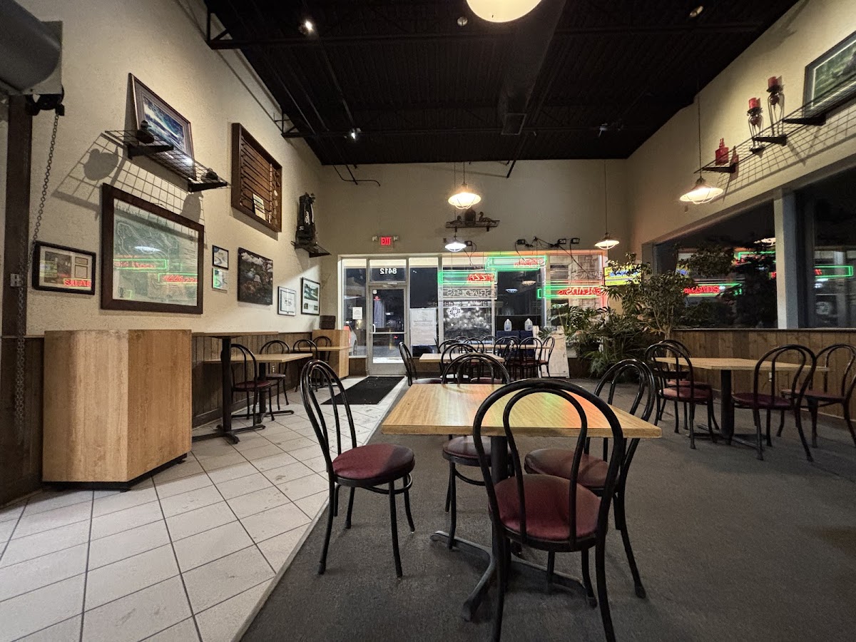 Mancino’S Pizza And Grinders-4