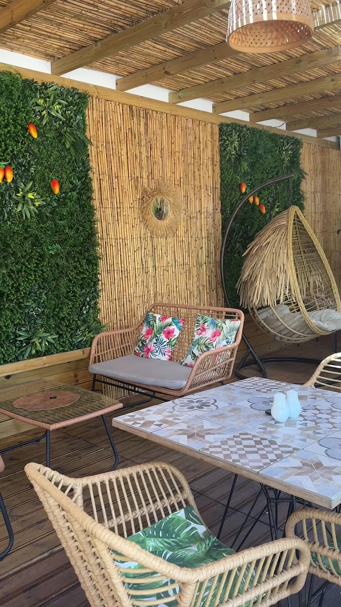Mango Café & Bar-2