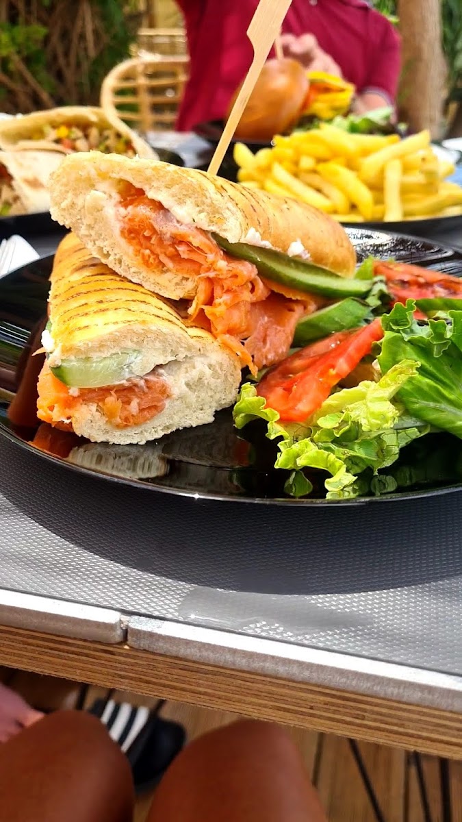 Mango Café & Bar-9