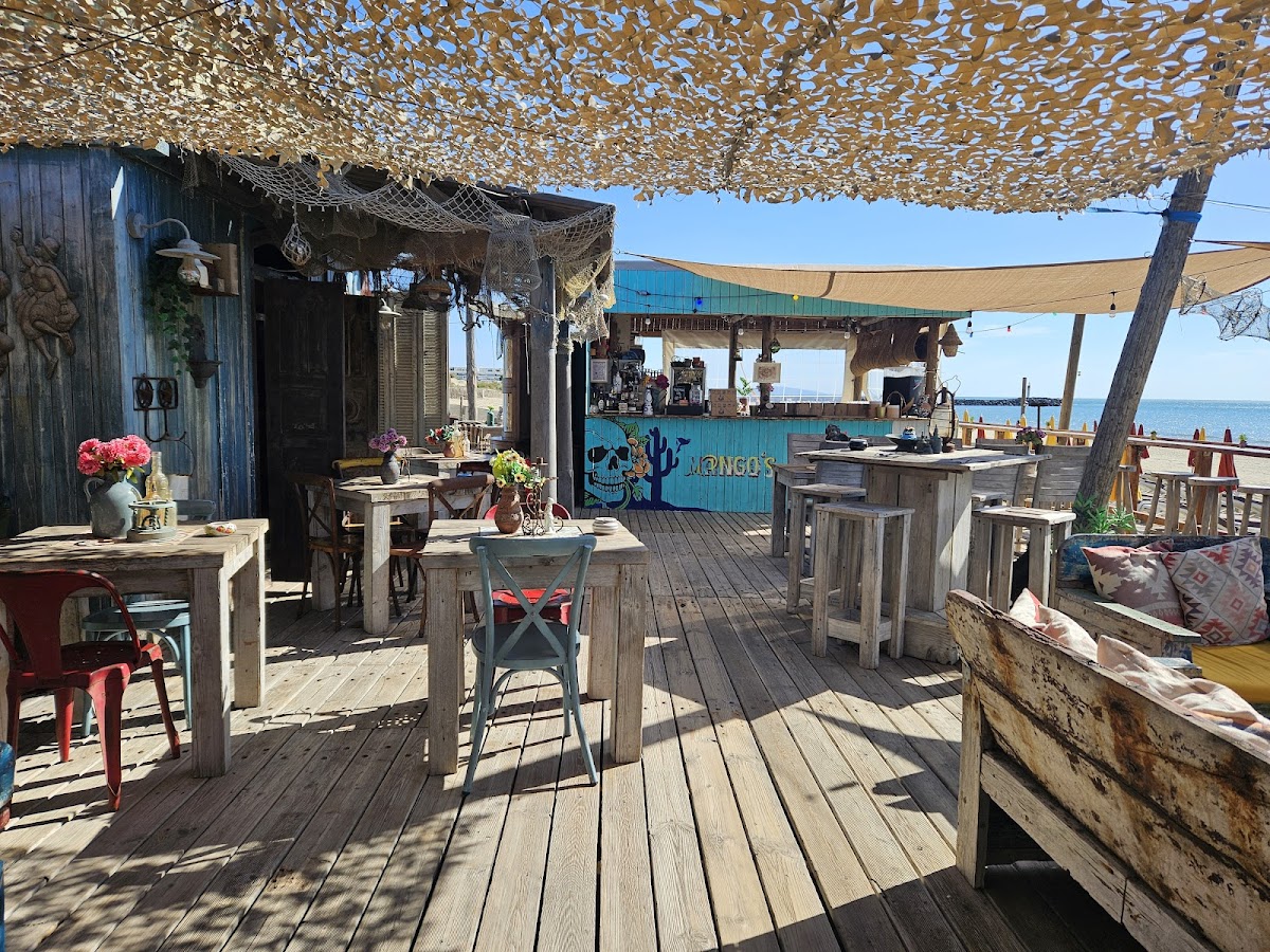 Mango's Beach Bar-4
