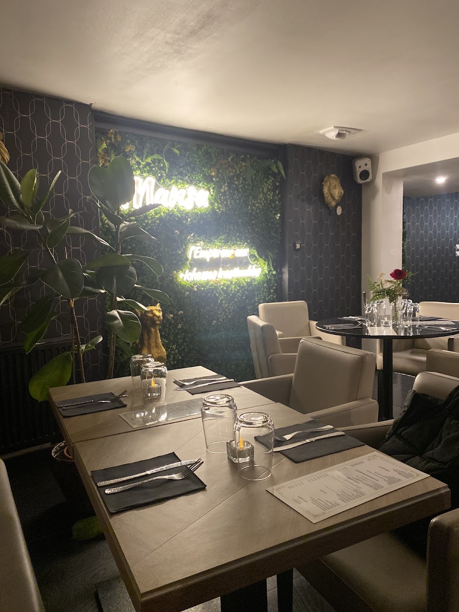 Mansa Restaurant Lounge