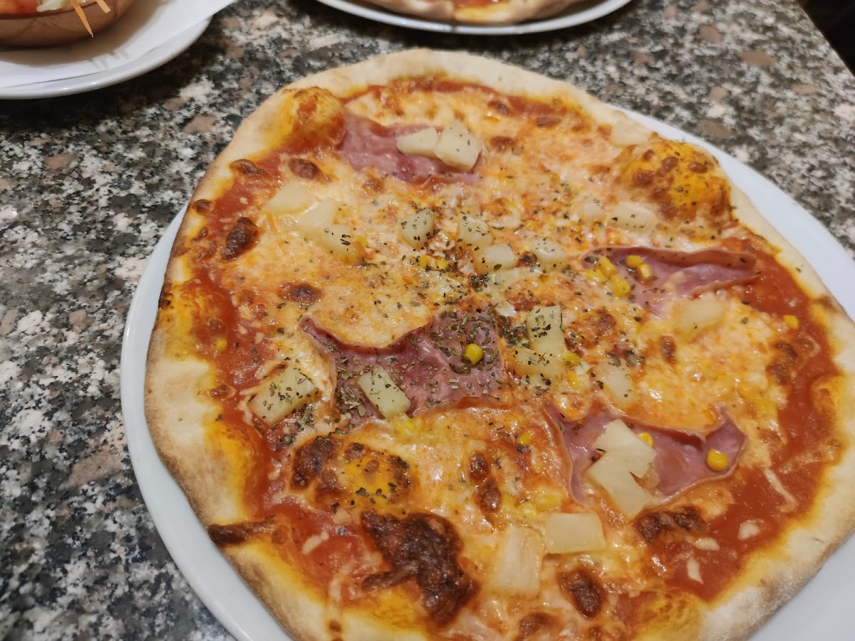 Marco Polo Pizzeria-10