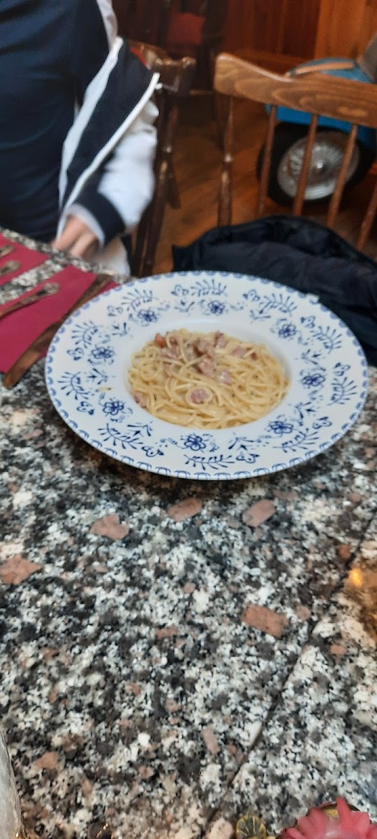 Marco Polo Pizzeria-6