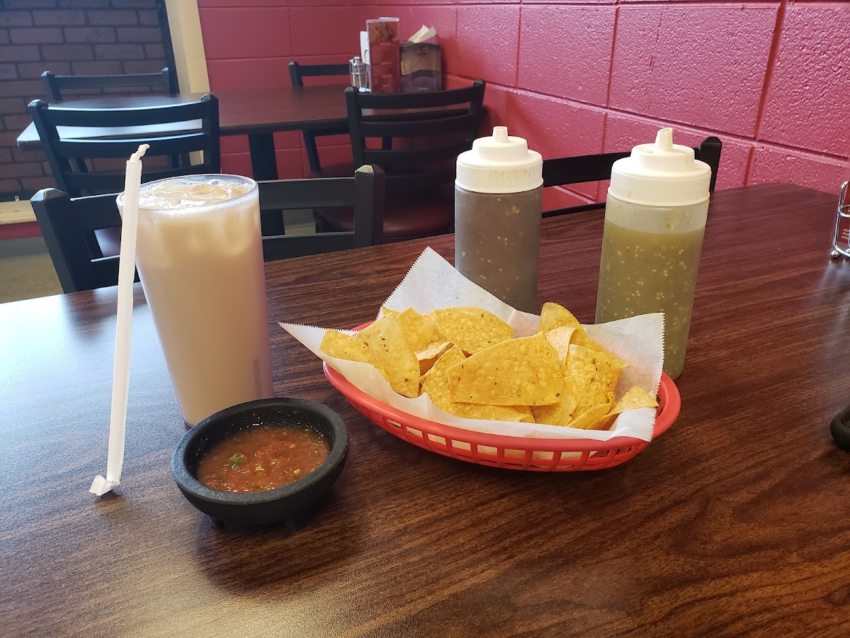 Mariachi's Tacos-9