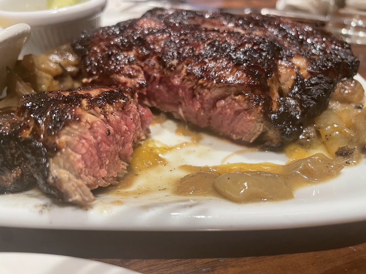 Martine's Restaurant And Winebar-8