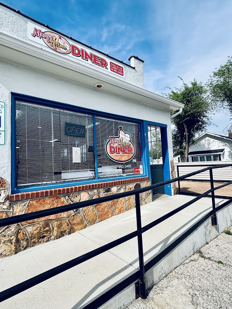 Mary's Asian Diner