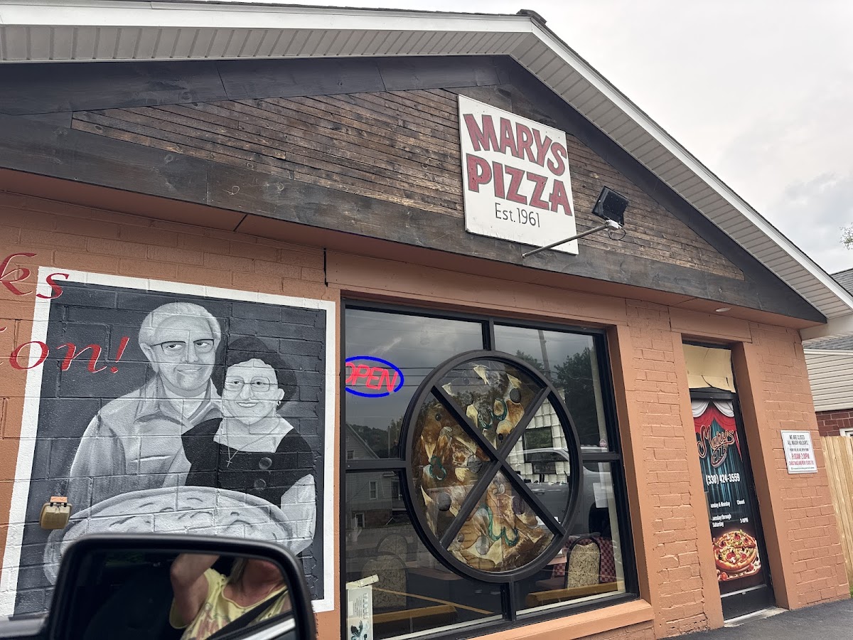 Mary's Pizza