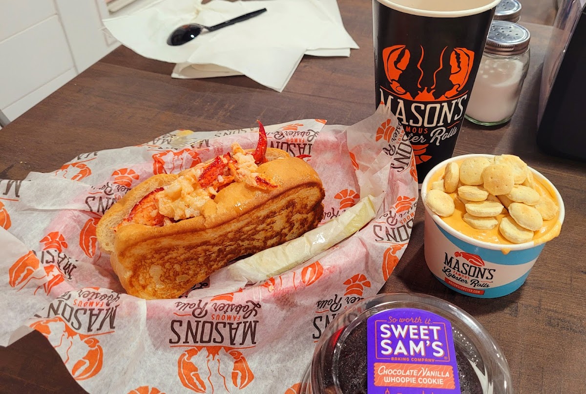 Mason's Famous Lobster Rolls-5