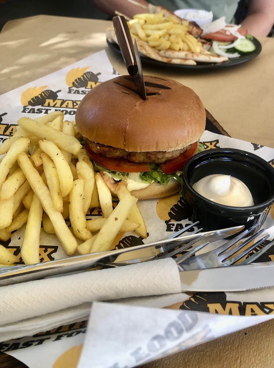 Max Fast Food-7