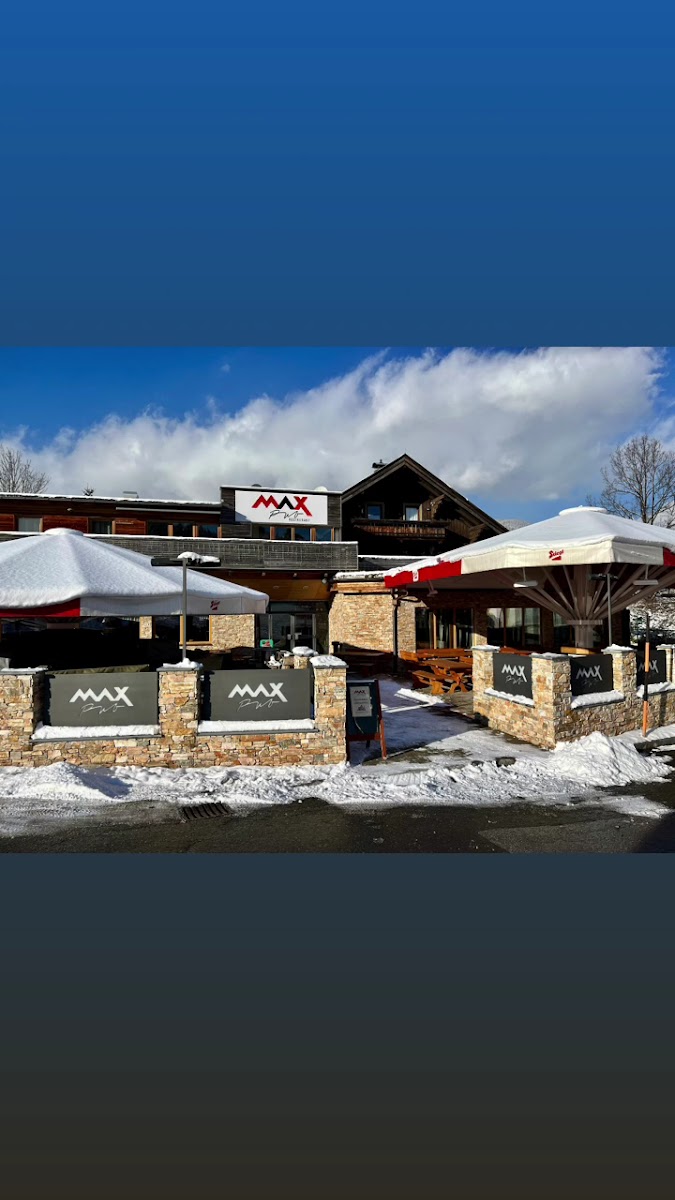 Max Pub Restaurant-2