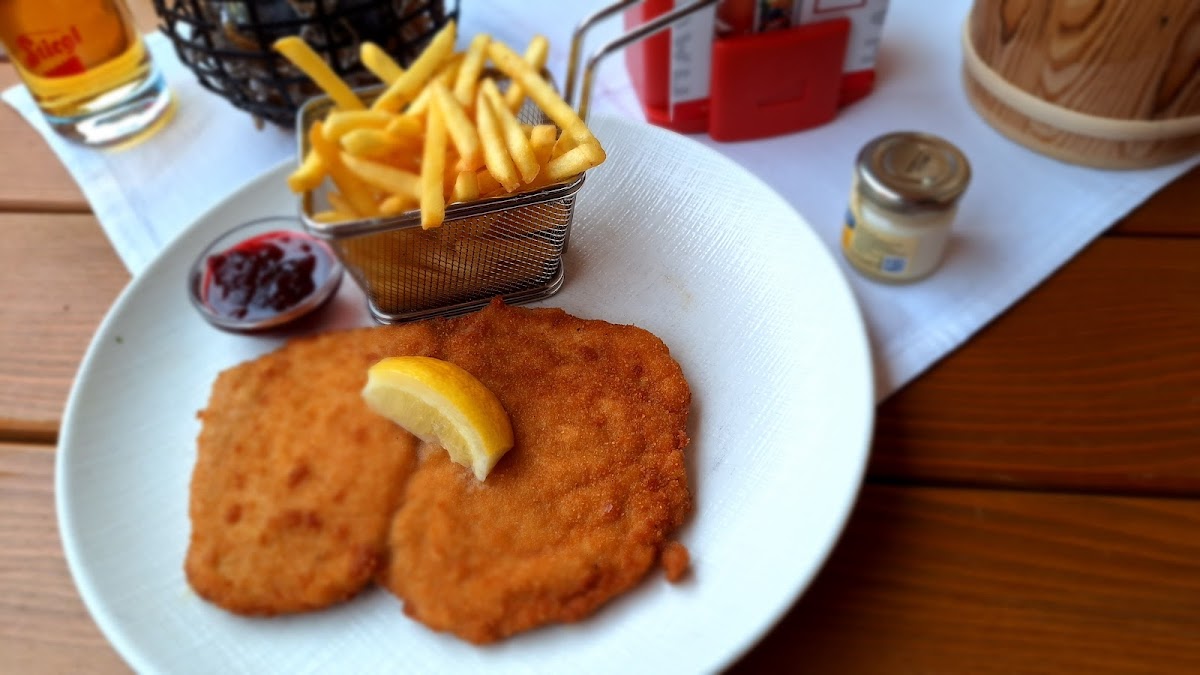 Max Pub Restaurant-5