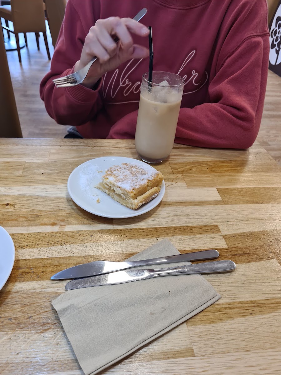 May's Coffee Shop-10