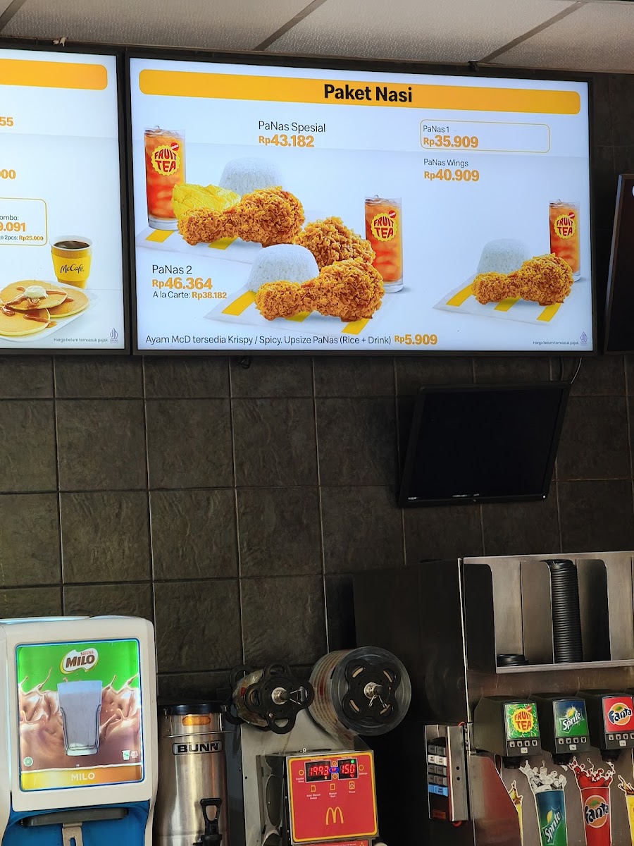 Menu Mcdonald's Pantai Ancol-9
