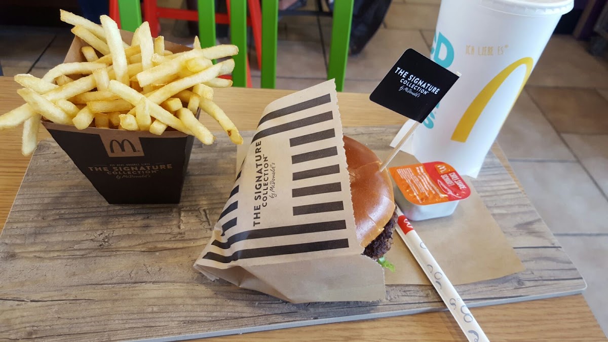 Mcdonald's Restaurant-8