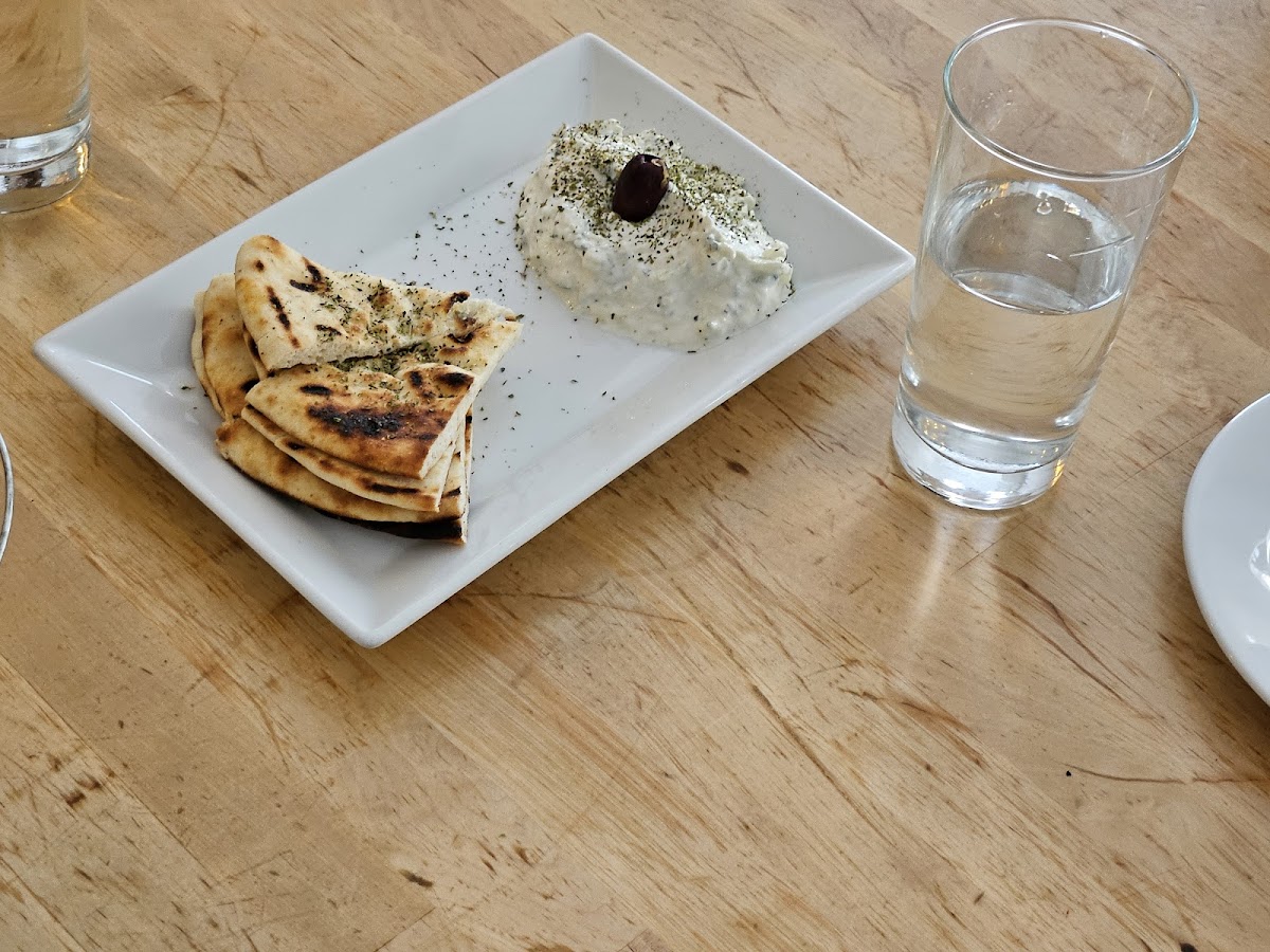 Meraki Greek Bistro-9