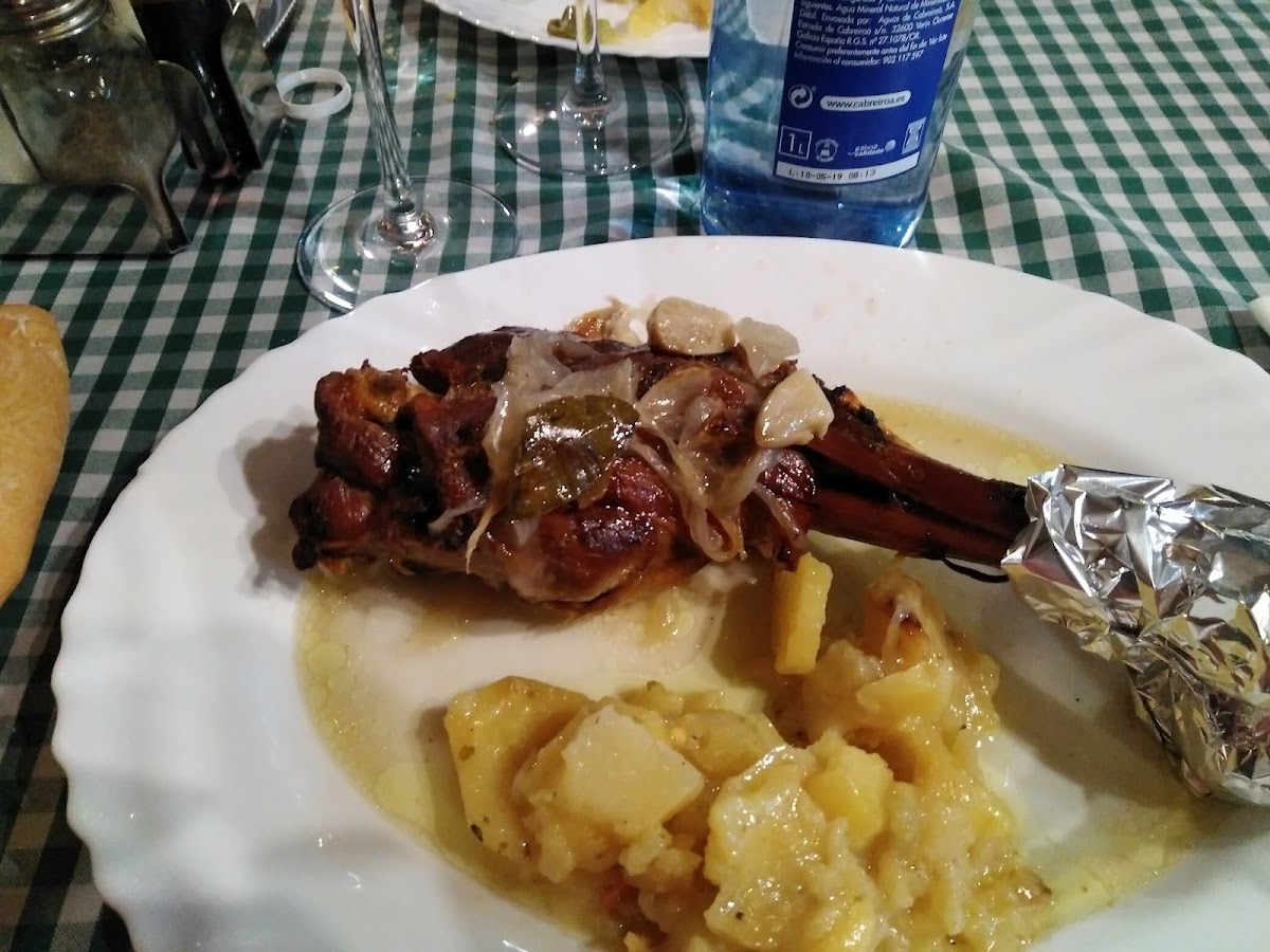 Meson Del Monte-9