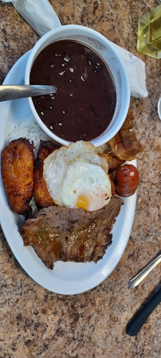Mi Tierra Restaurant-7