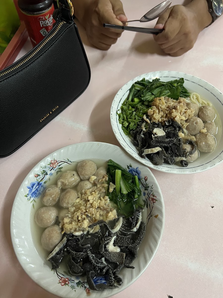 Mie Baso 77-3