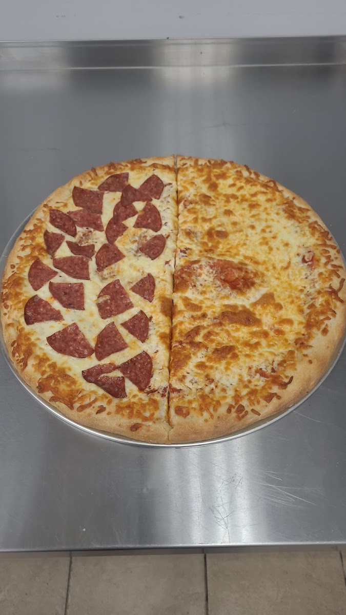 Milano Pizza Ottawa - Bank Street-9