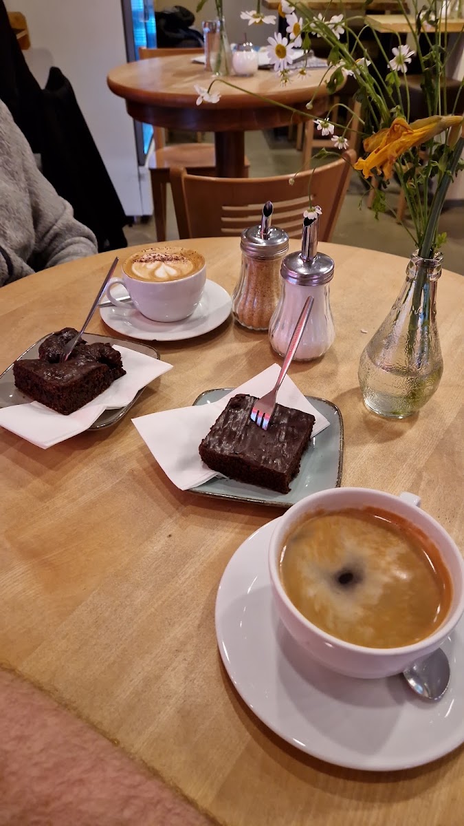 Milia's Coffee-9