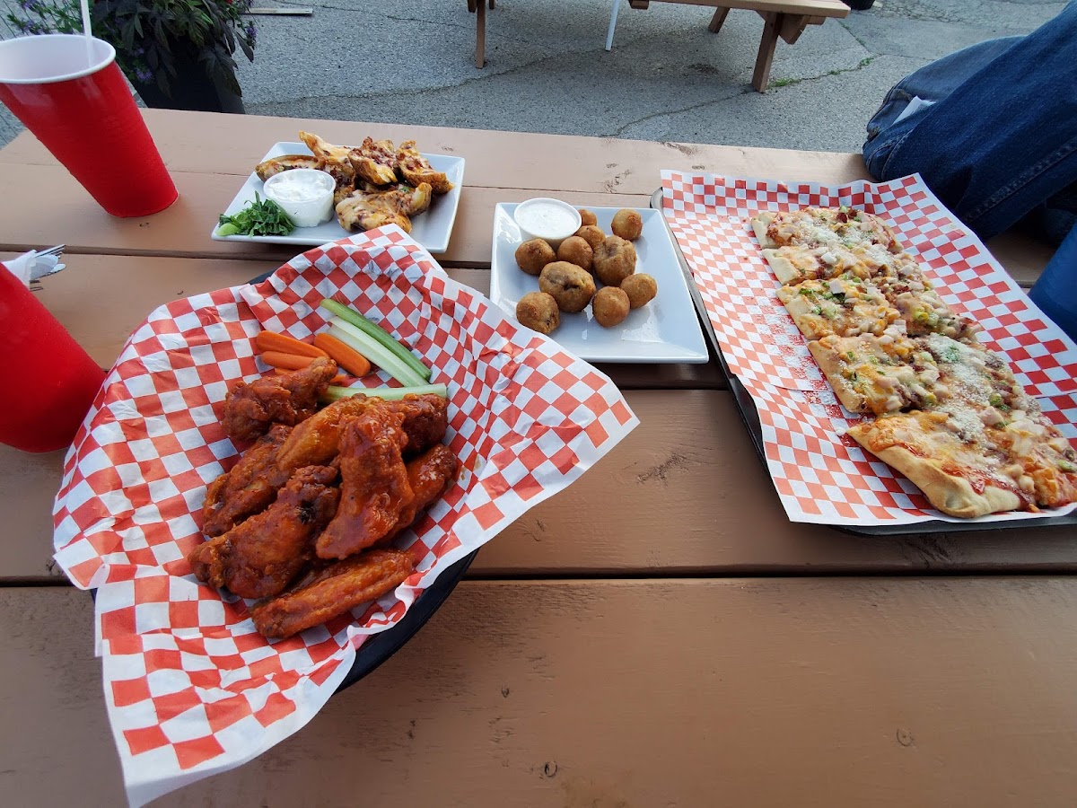 Mill Pond Tap & Grill-4