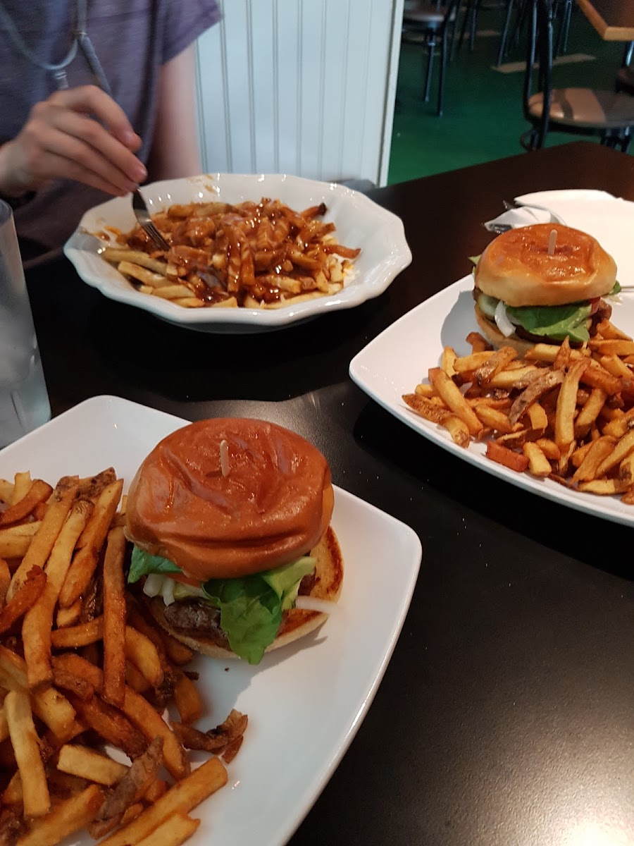 Mill Pond Tap & Grill-5