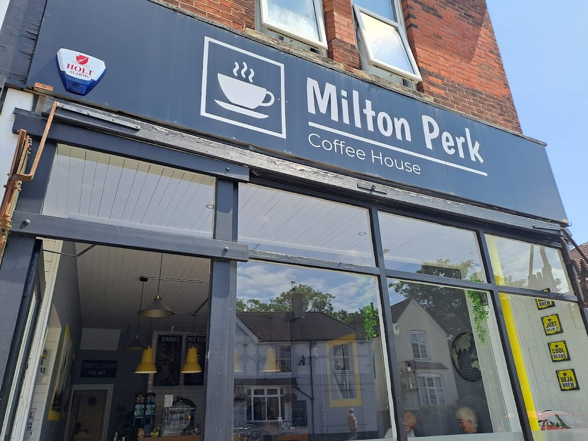 Milton Perk Coffee House-3