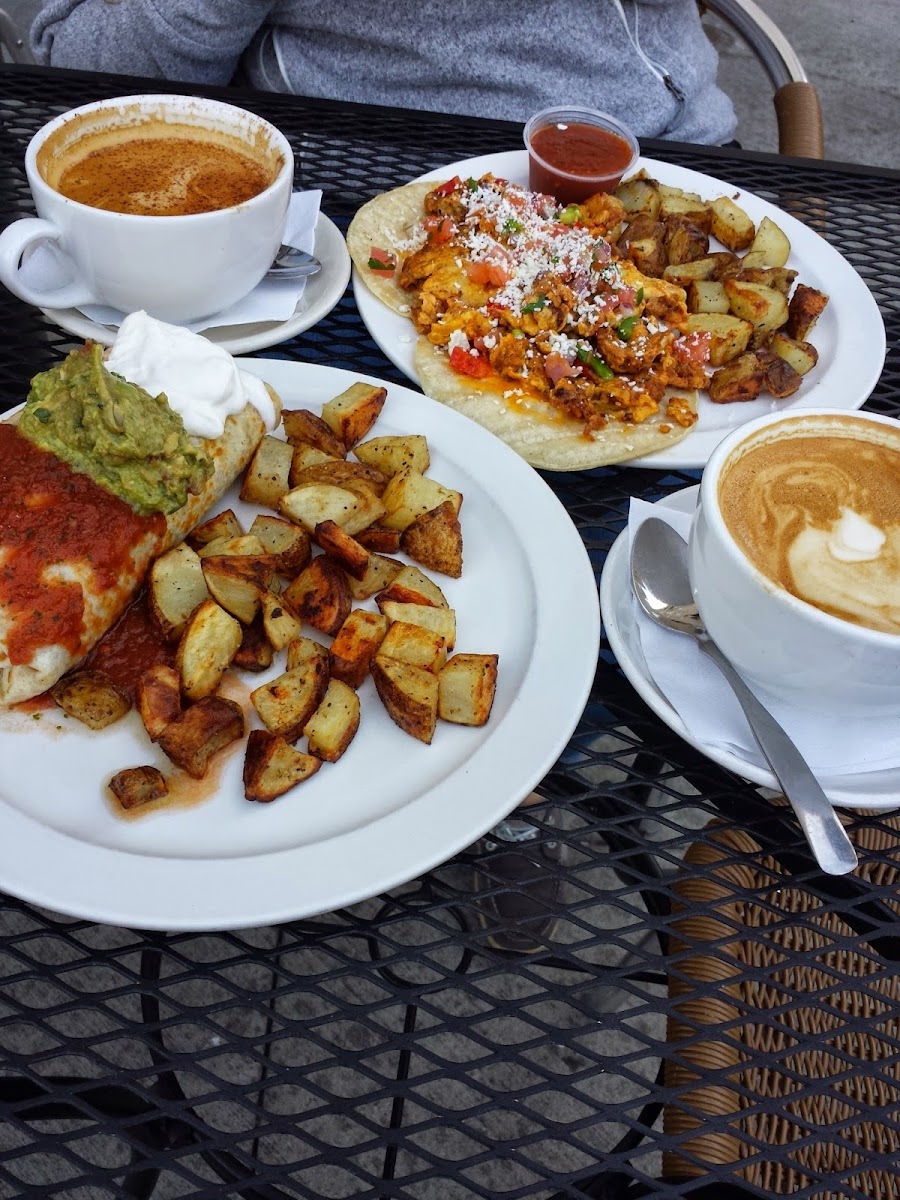 Milton's Café-9