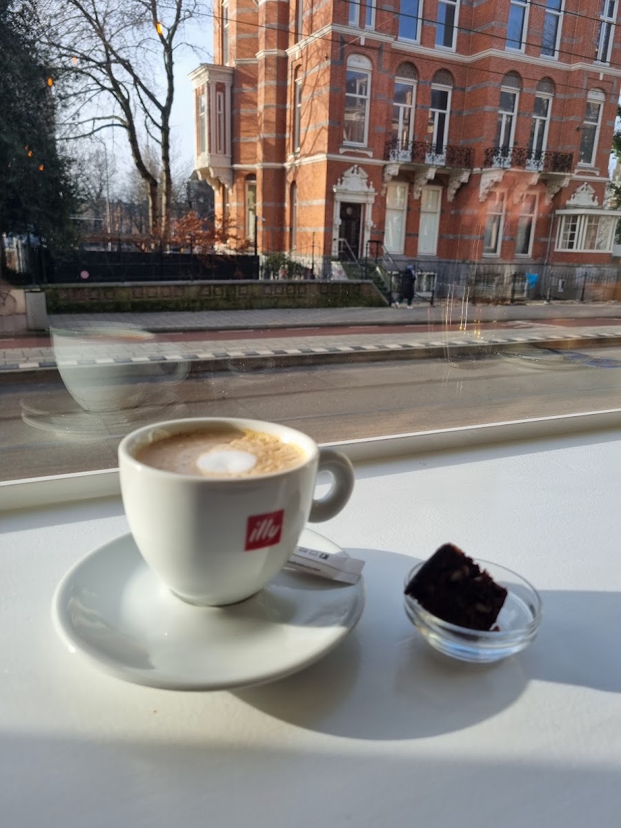 Mina Gallery & Cafe-5