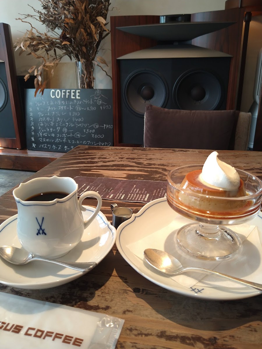 Mingus Coffee-10