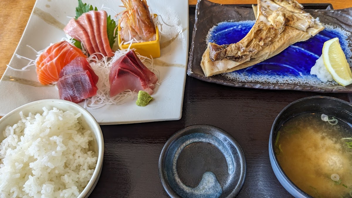 Misaki Seafood Market Restaurant-6