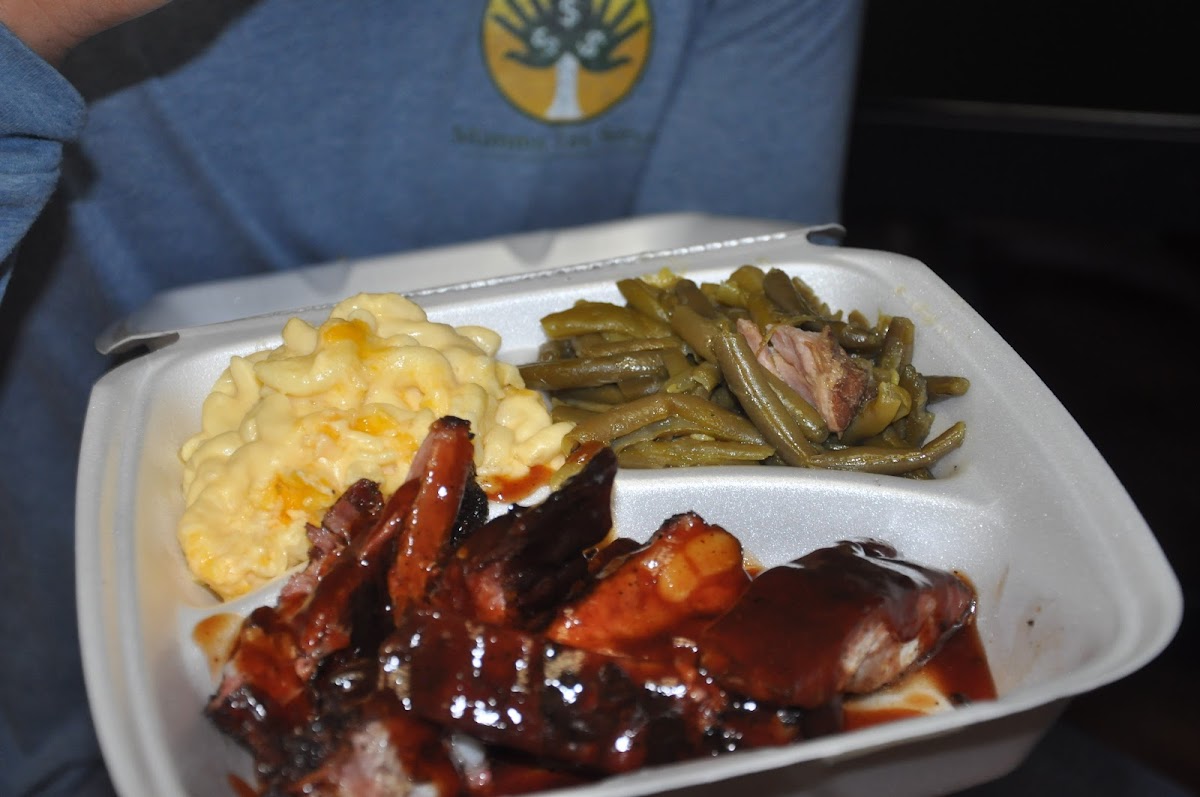 Mj's Backyard Bbq & Catering-6