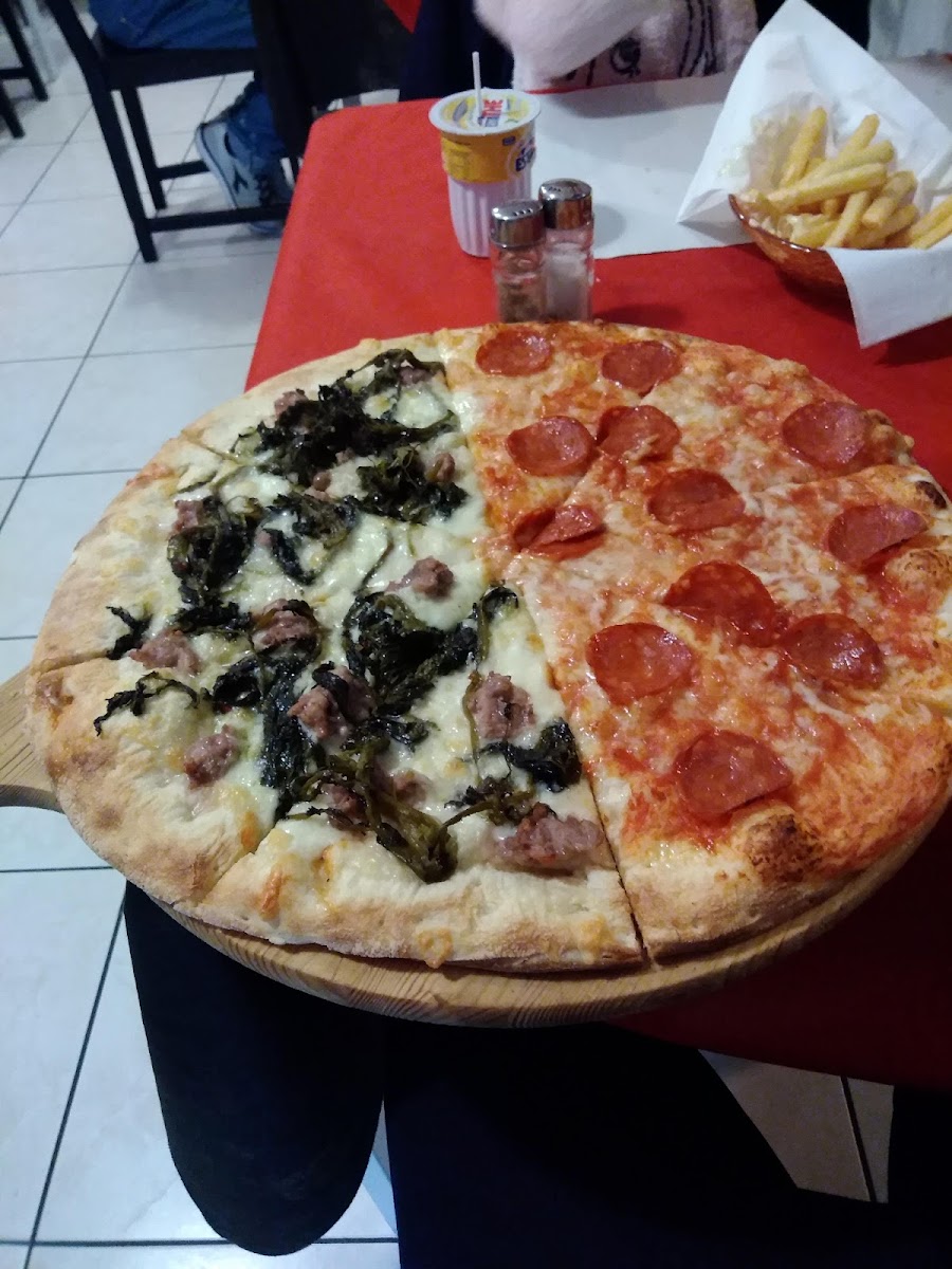 Mo' Pizza Ex Mondo Pizza Pescaiola-3